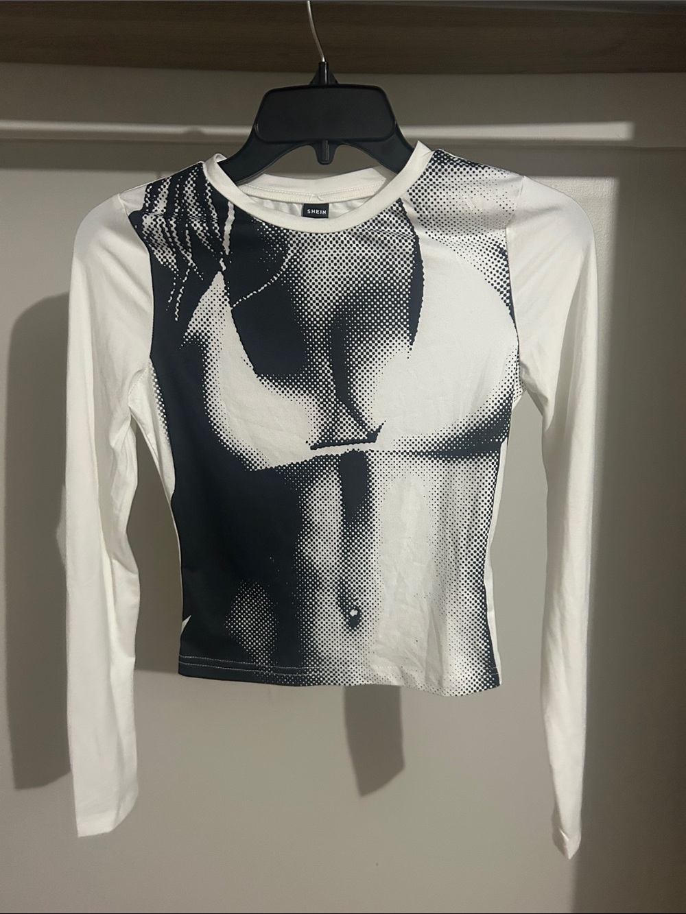 SHEIN White Long-Sleeve Crop Top with Black Graphic
